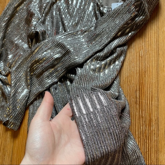 Chicoβs Blouse - Picture 7 of 10